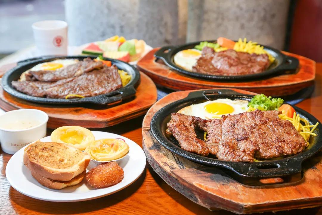 【盛世经典牛排】到店付尾款40 菲力自助牛排团购价49.9元 自助无限吃！烧烤、热菜、甜品、水果....超多品种不限量狂吃